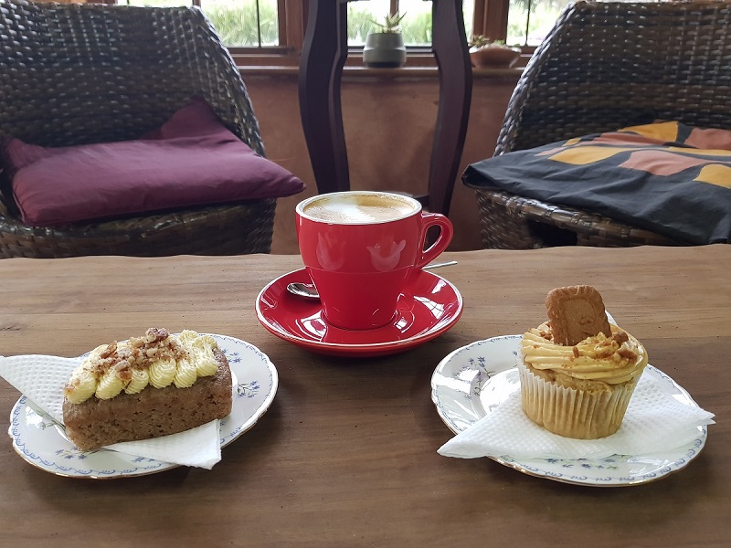 Cappuccino and cakes